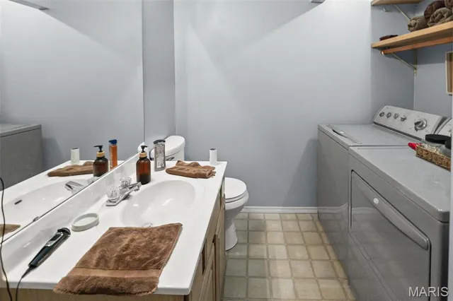 $205,000 | 436 East 3rd Street, Unit A, Alton, IL 62002