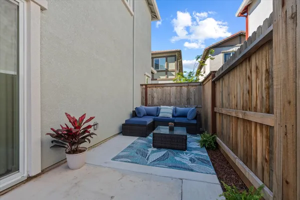 $499,900 | 9041 Sausalito Lane, Roseville, CA 95747