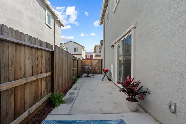 $499,900 | 9041 Sausalito Lane, Roseville, CA 95747