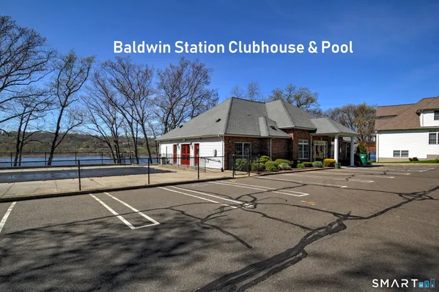 $689,950 | 7 Firethorn Lane, Unit 7, Milford, CT 06461