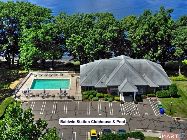 $689,950 | 7 Firethorn Lane, Unit 7, Milford, CT 06461