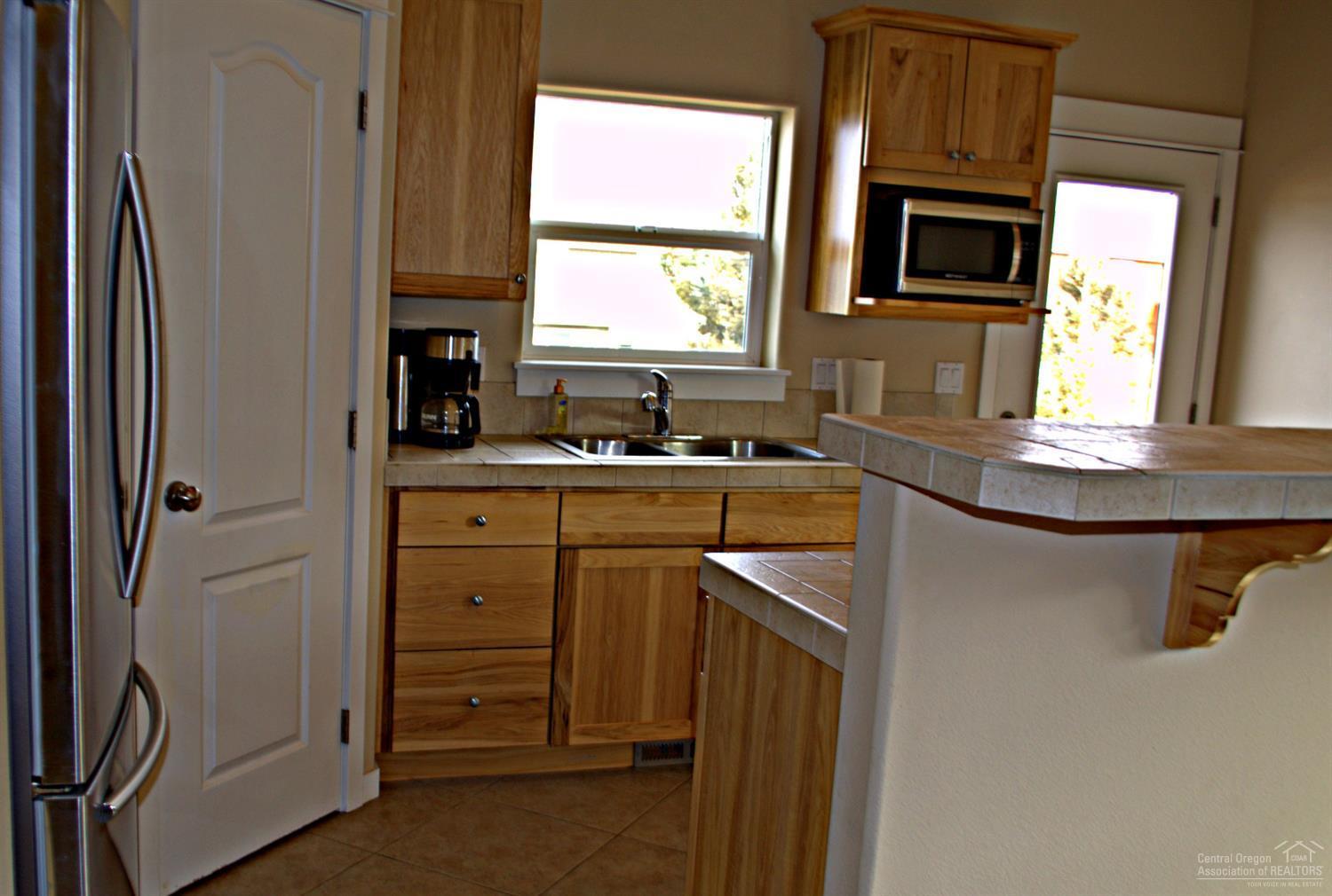 4189 Southwest Rhyolite Place Redmond, OR 97756 - Photo 7 of 16 Additional Photo