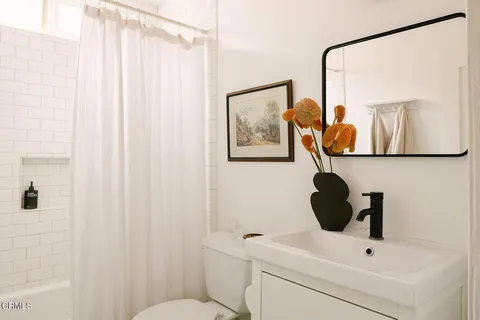 $1,395,000 | 1306 North Coronado Street, Los Angeles, CA 90026