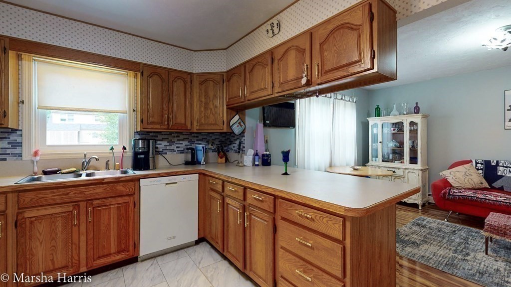 77 Botany Bay Road, Unit 77 Worcester, MA 01602 - Photo 13 of 38 Gallery Image 13
