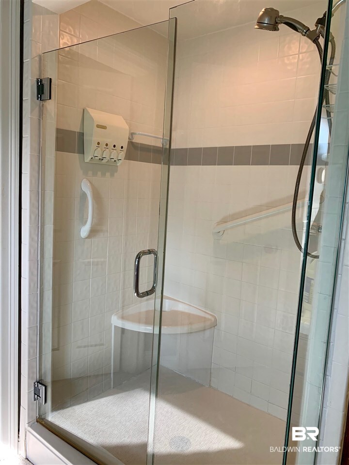8712 Bay View Drive Foley, AL 36535 - Photo 24 of 32 Master Shower