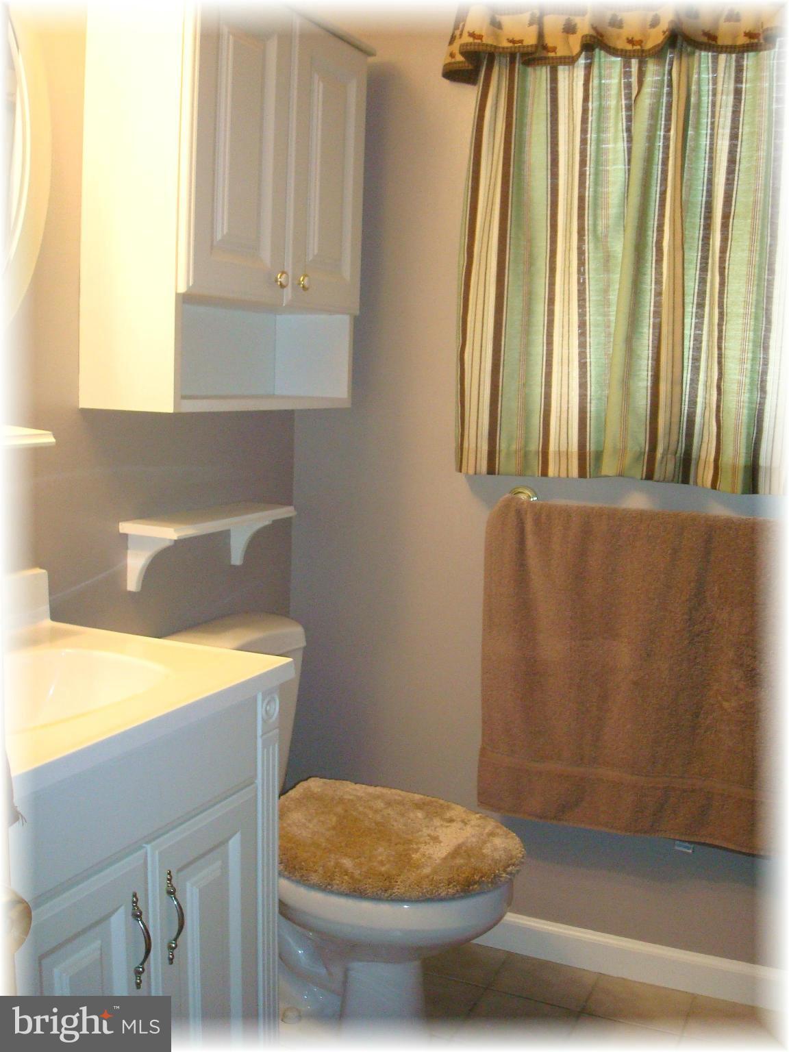 3306 Willoughby Road Baltimore, MD 21234 - Photo 19 of 30 Main level offers an updated e-z access bathroom.