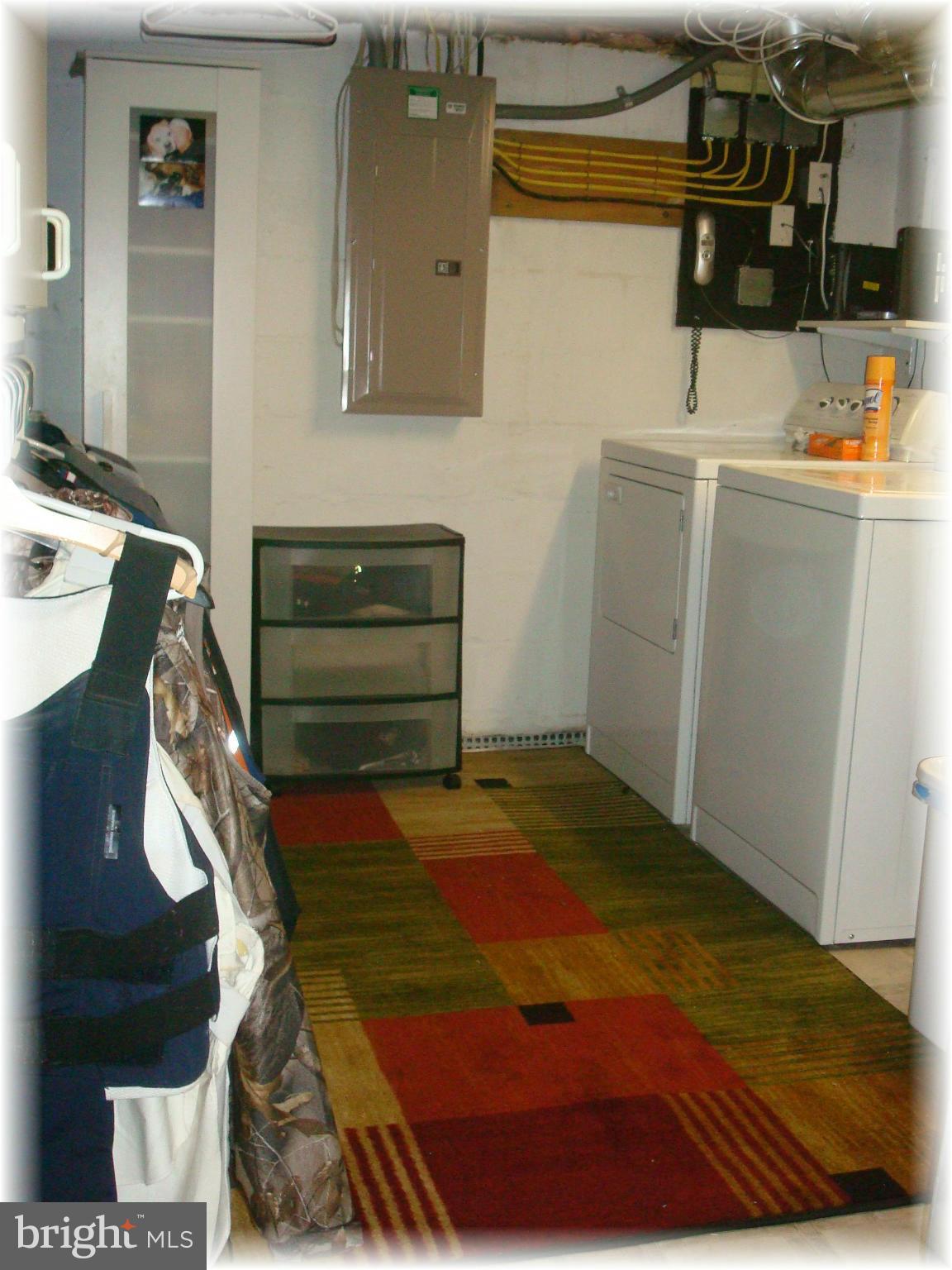 3306 Willoughby Road Baltimore, MD 21234 - Photo 29 of 30 Even the laundry room is spotlessly clean!