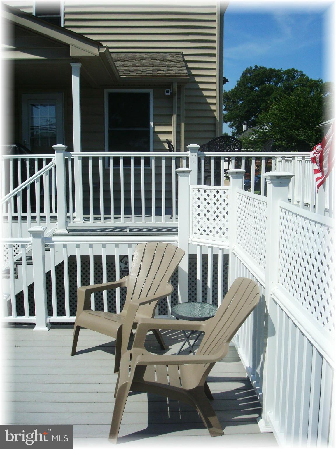 3306 Willoughby Road Baltimore, MD 21234 - Photo 7 of 30 Just relax or entertain friends.