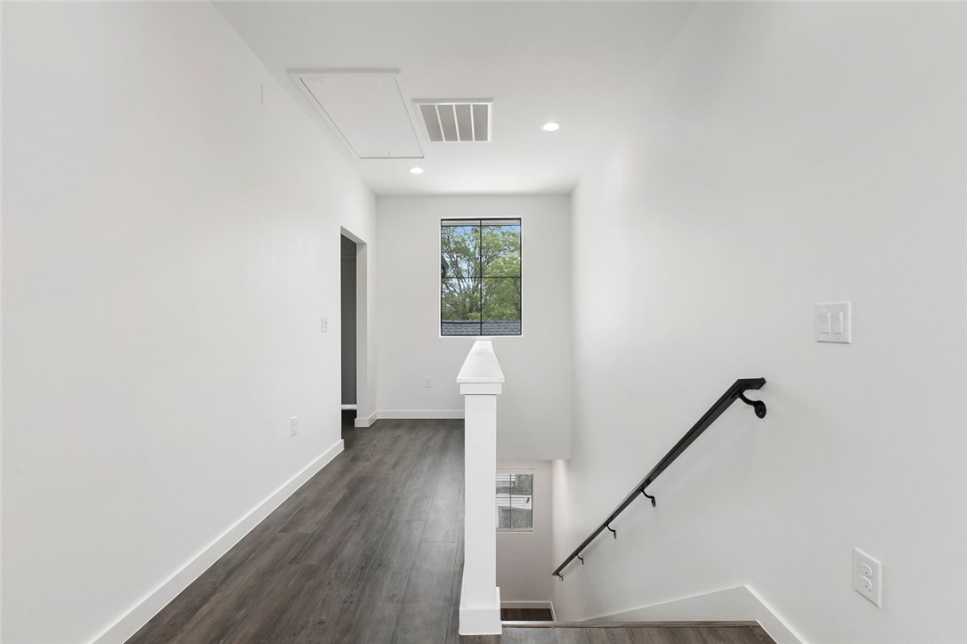 7512 Delafield Lane, Unit A Austin, TX 78752 - Photo 3 of 27