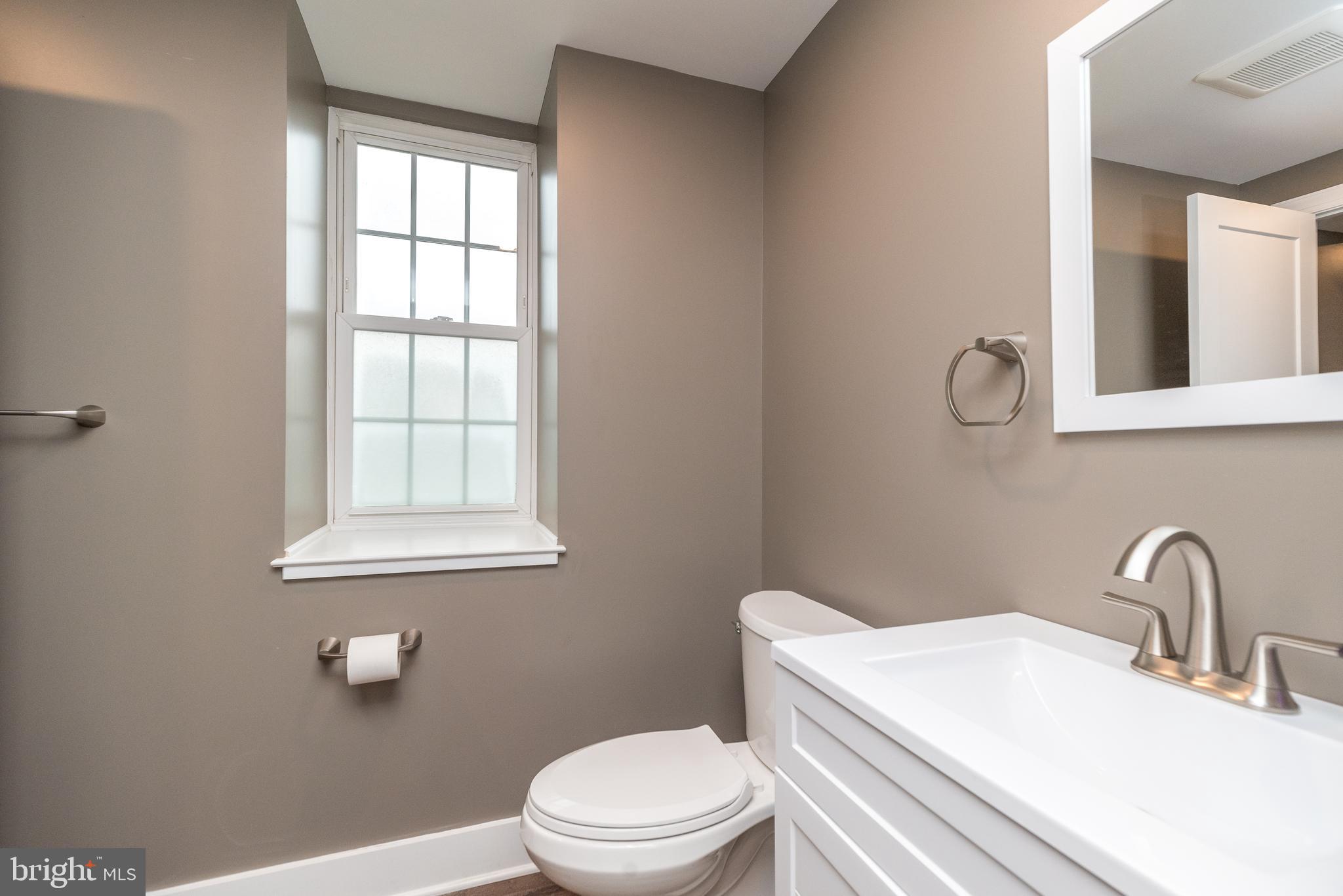 4844 Old Easton Road, Unit 1 Doylestown, PA 18902 - Photo 17 of 32