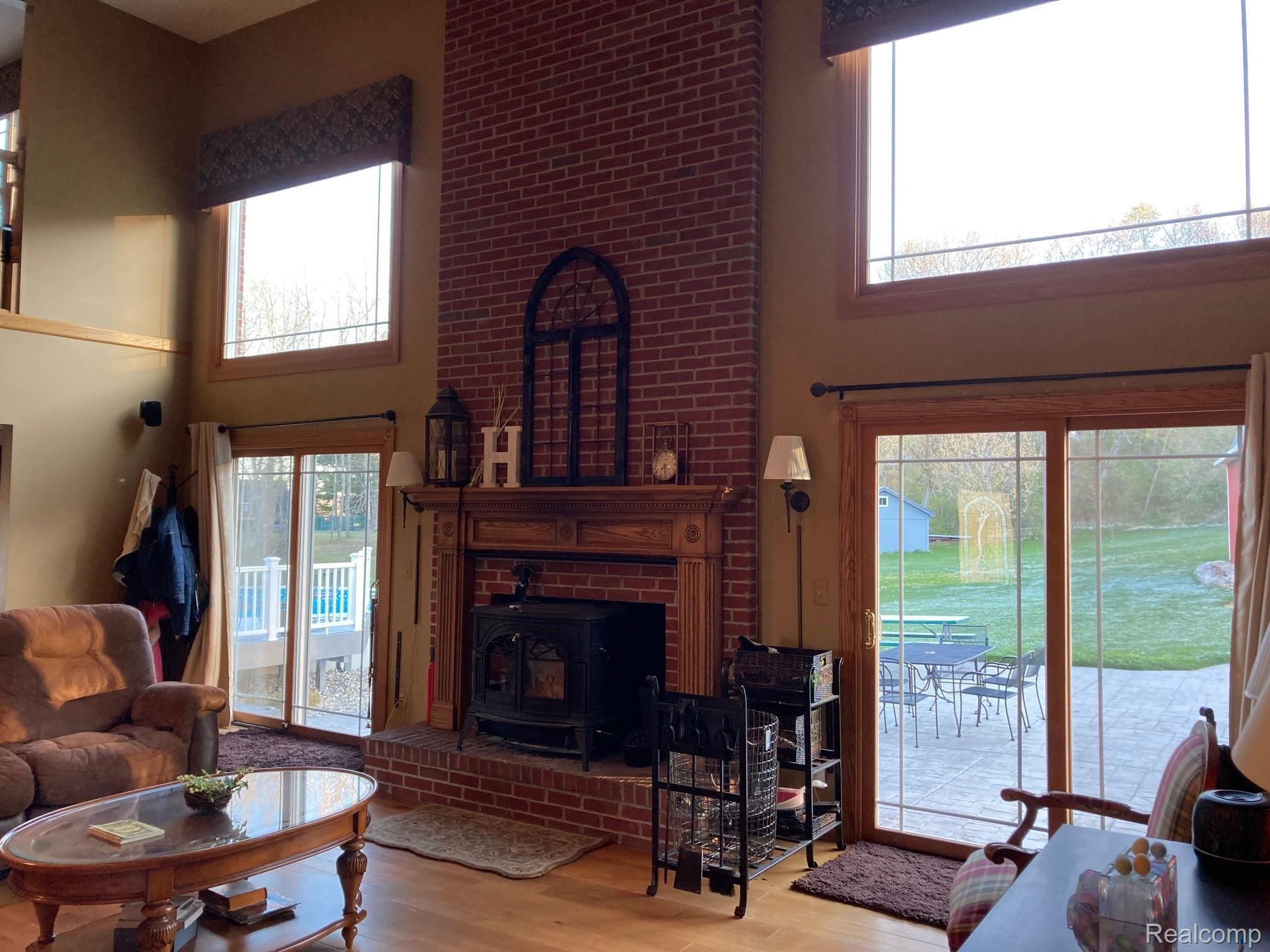 11131 Foley Road Fenton, MI 48430 - Photo 2 of 30 2.jpg