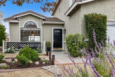 $720,000 | 27722 Buckskin Drive, Castaic, CA 91384