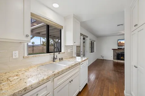 $720,000 | 27722 Buckskin Drive, Castaic, CA 91384