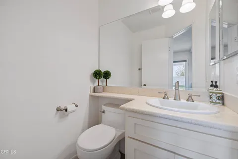 $720,000 | 27722 Buckskin Drive, Castaic, CA 91384