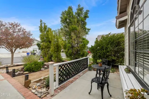 $720,000 | 27722 Buckskin Drive, Castaic, CA 91384