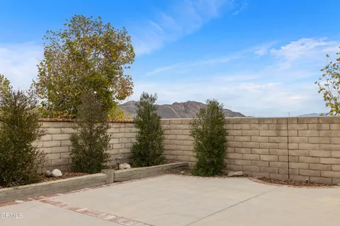 $720,000 | 27722 Buckskin Drive, Castaic, CA 91384