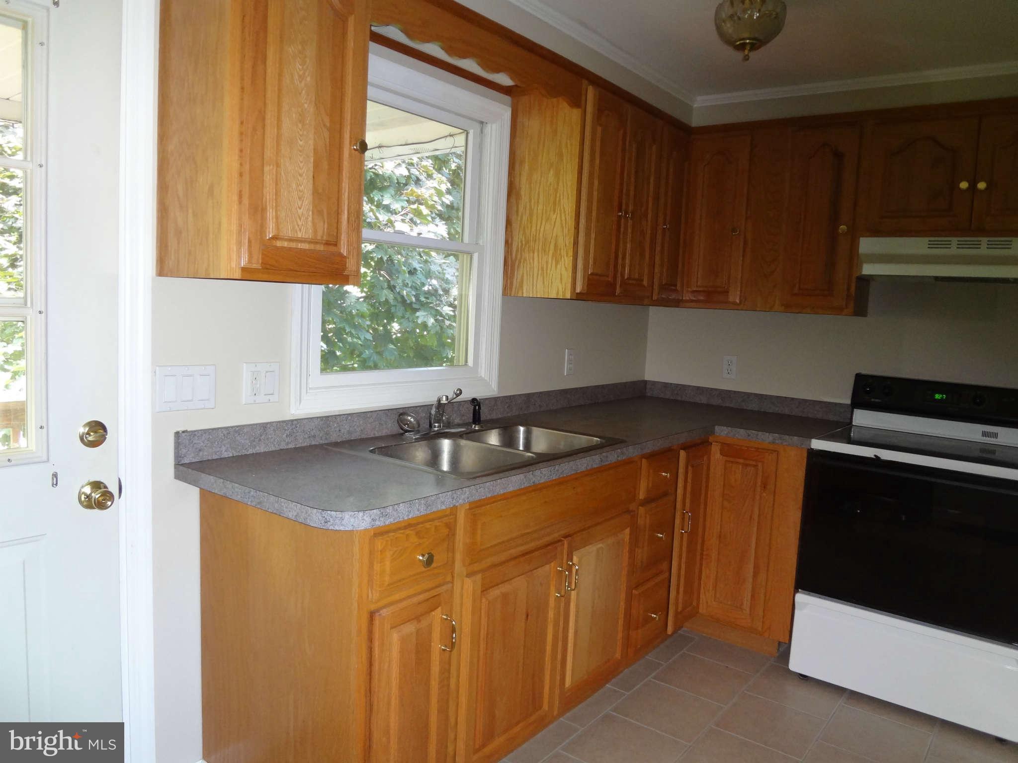 12490 Pen Mar Road Waynesboro, PA 17268 - Photo 20 of 22 Kitchenette