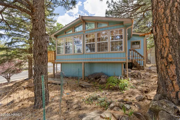 $424,000 | 901 North Pine Cliff Drive, Flagstaff, AZ 86001