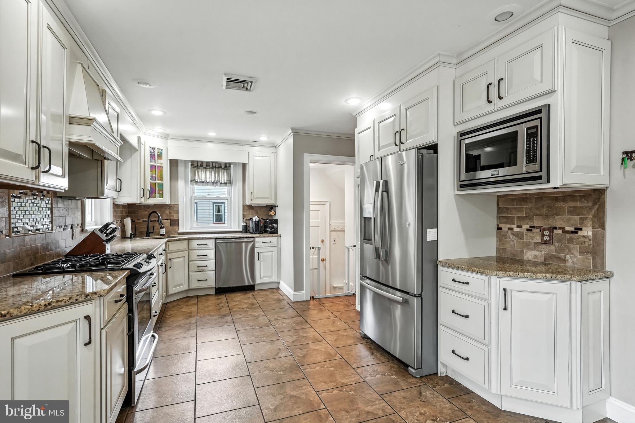 302 Washington Avenue Pitman, NJ 08071 - Photo 21 of 58