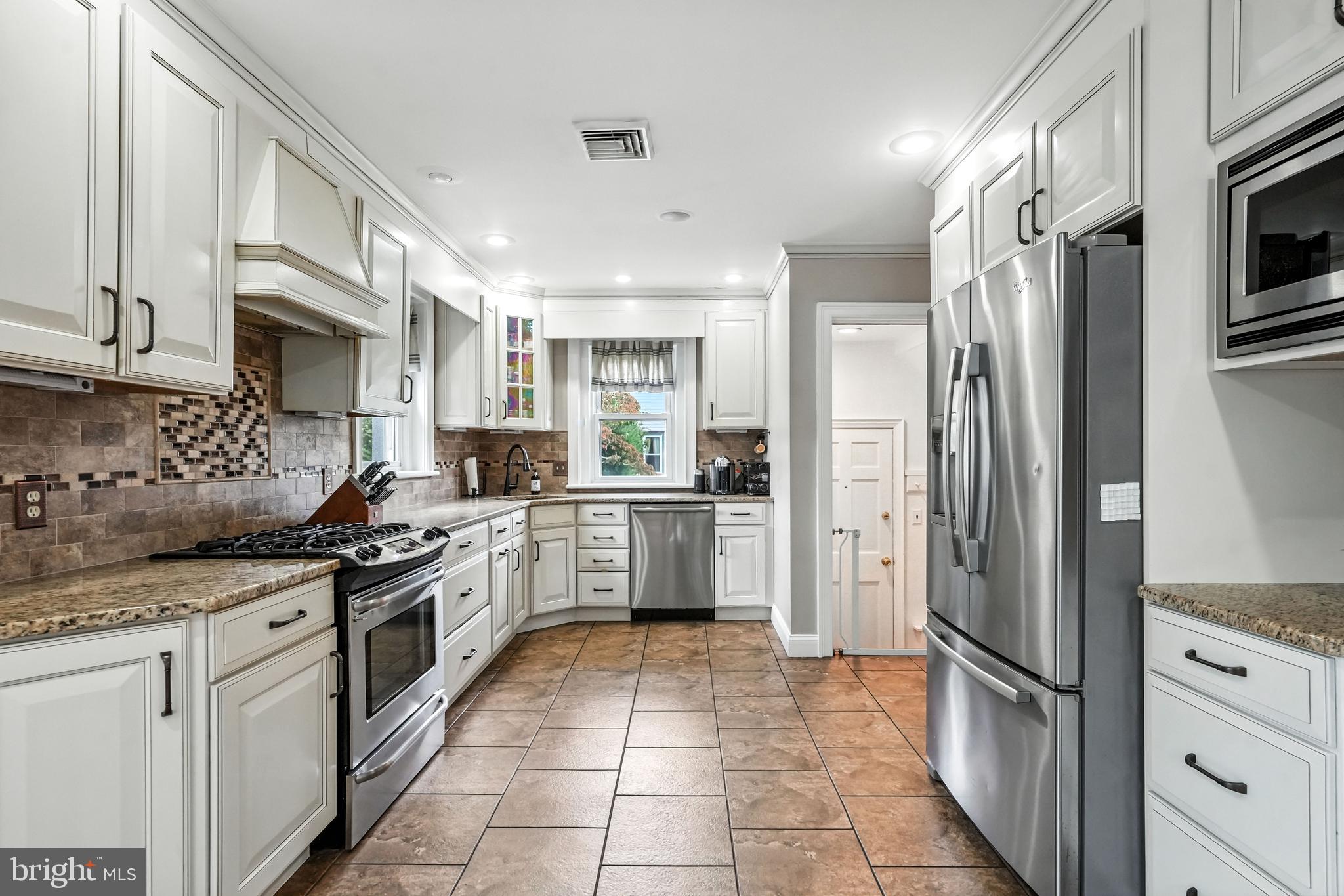 302 Washington Avenue Pitman, NJ 08071 - Photo 22 of 58