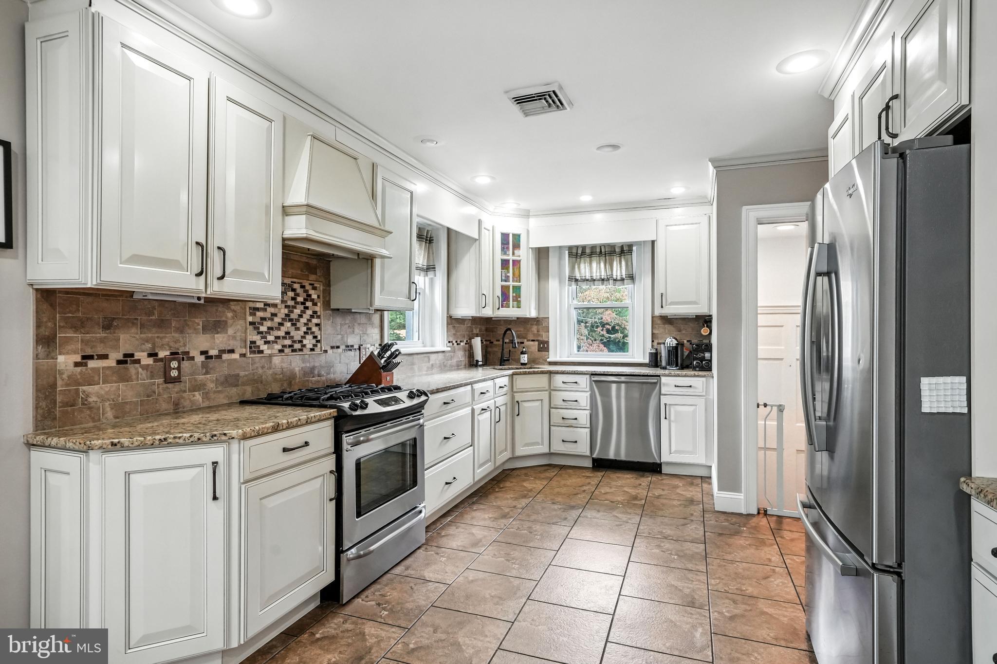 302 Washington Avenue Pitman, NJ 08071 - Photo 23 of 58