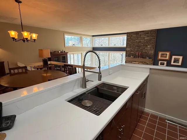 $324,900 | 9425 South Pointe Lasalles Drive, Unit 50, Bloomington, IN 47401