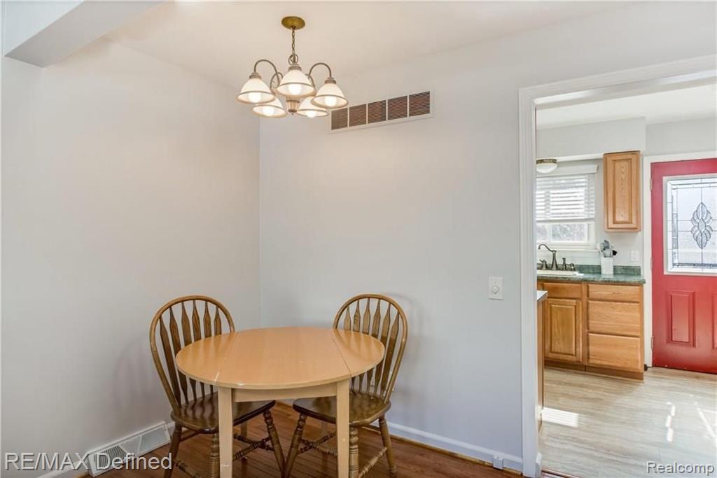 440 Miller Avenue, Unit 35 Rochester, MI 48307 - Photo 5 of 16
