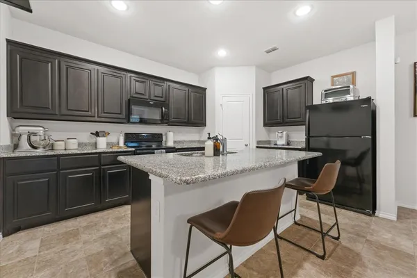 $1,950 | 585 Concho Street, Aubrey, TX 76227