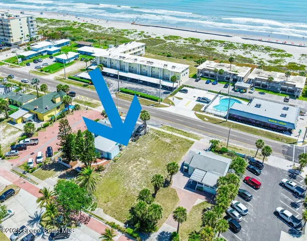 $999,999 | 118 North Atlantic Avenue, Cocoa Beach, FL 32931
