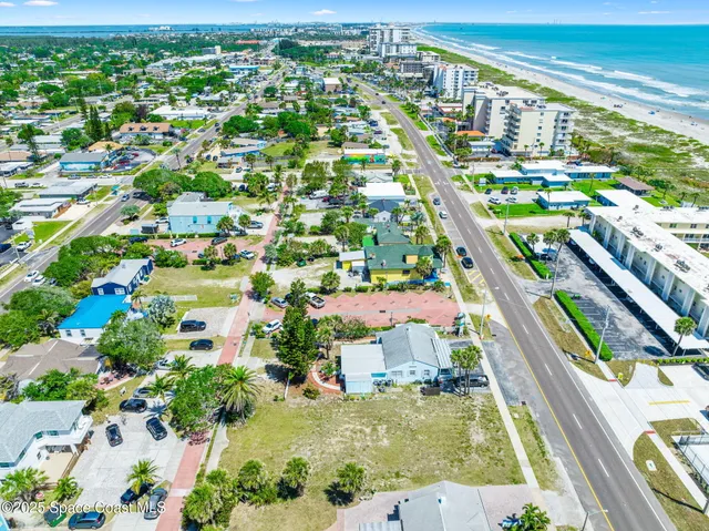 $999,999 | 118 North Atlantic Avenue, Cocoa Beach, FL 32931