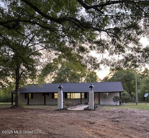 203 Green Road Lucedale, MS 39452 - Photo 2 of 46 IMG_3178