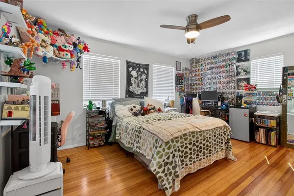 $2,995 | 322 47th Street North, St. Petersburg, FL 33713