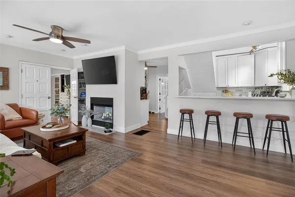 $2,995 | 322 47th Street North, St. Petersburg, FL 33713