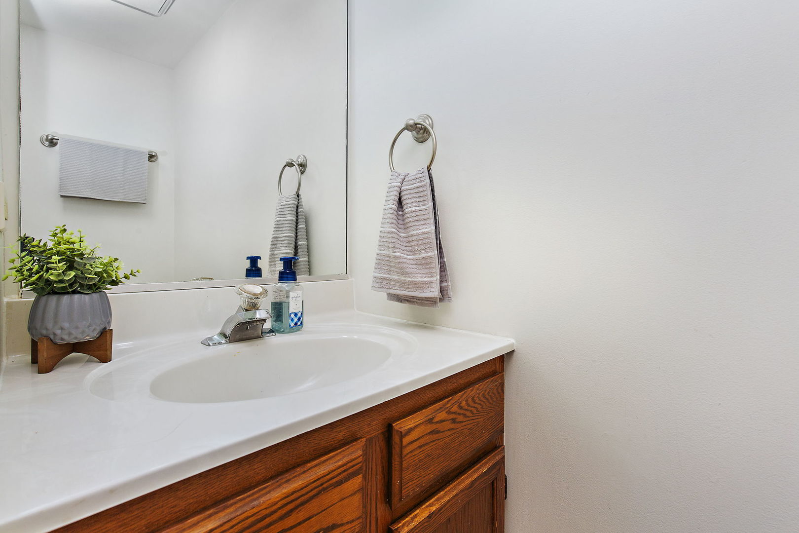 11 North Oltendorf Road Streamwood, IL 60107 - Photo 16 of 27