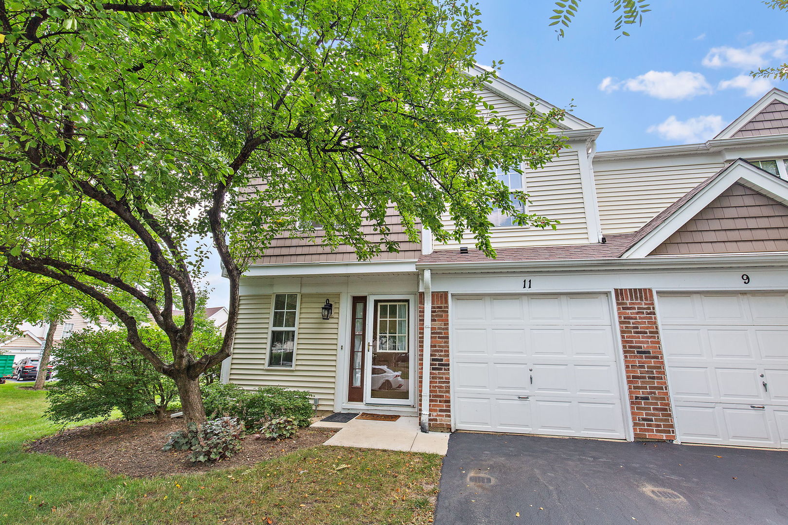 11 North Oltendorf Road Streamwood, IL 60107 - Photo 26 of 27