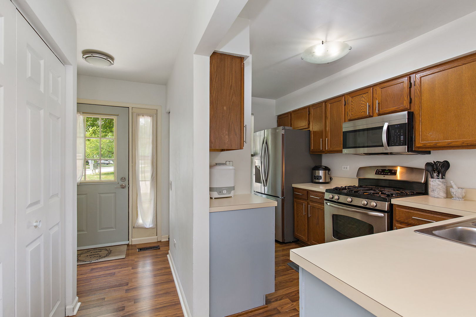 11 North Oltendorf Road Streamwood, IL 60107 - Photo 8 of 27
