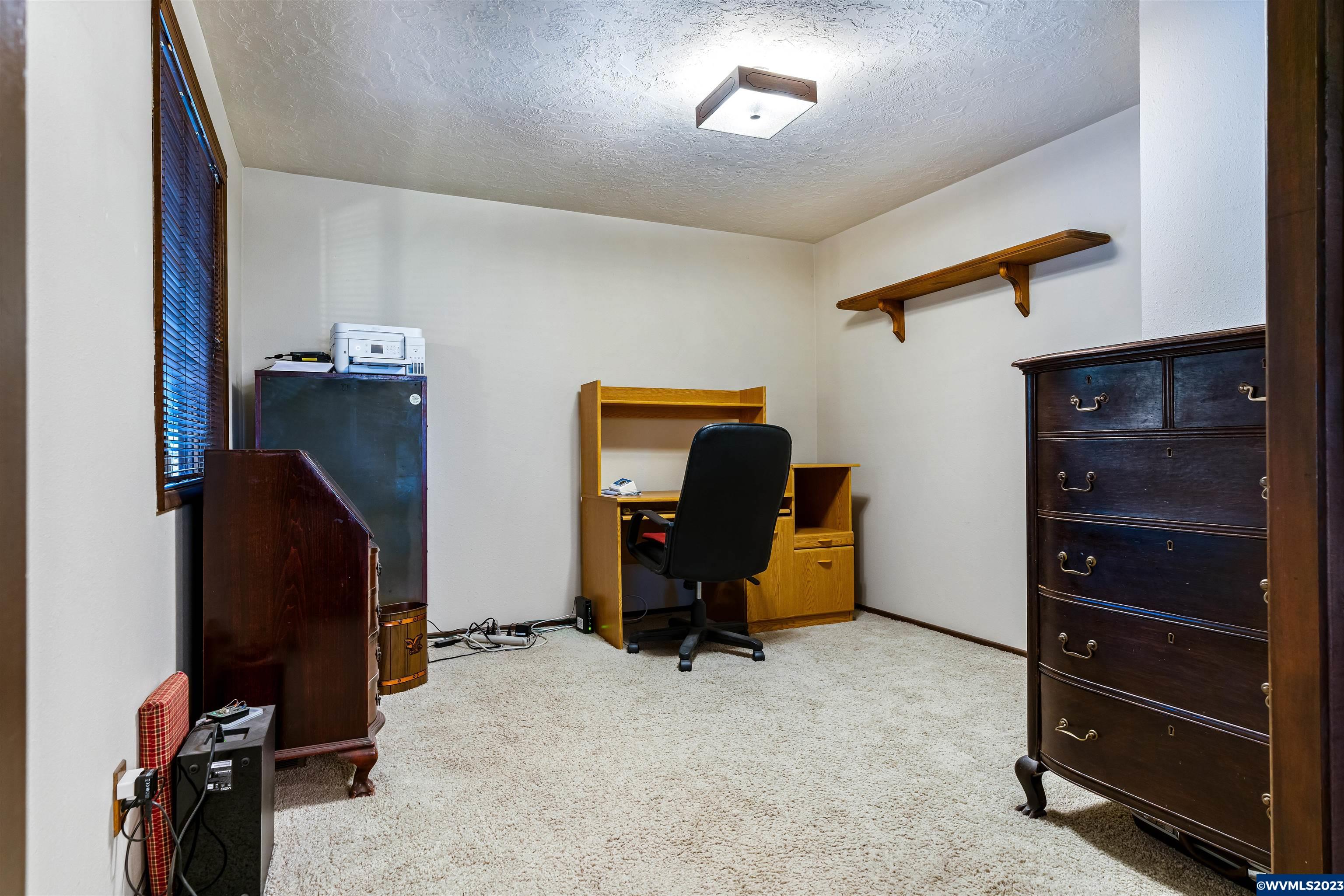 3185 Northwest Countryman Circle Albany, OR 97321 - Photo 14 of 42