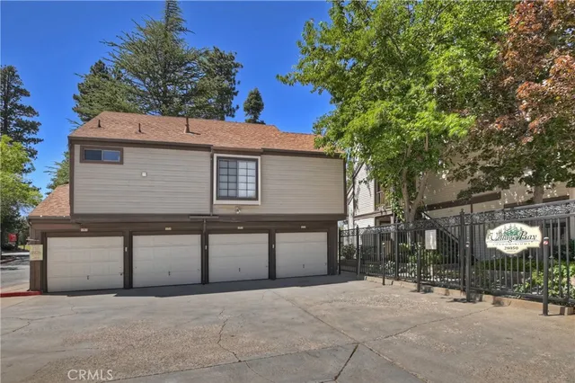 $565,000 | 101 Village Bay, Unit 1, Lake Arrowhead, CA 92352