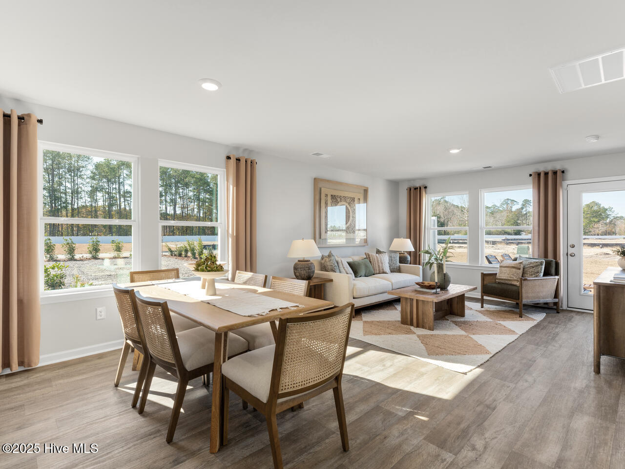 132 North Grassland Road, Unit 9 Surf City, NC 28445 - Photo 13 of 35 Similar