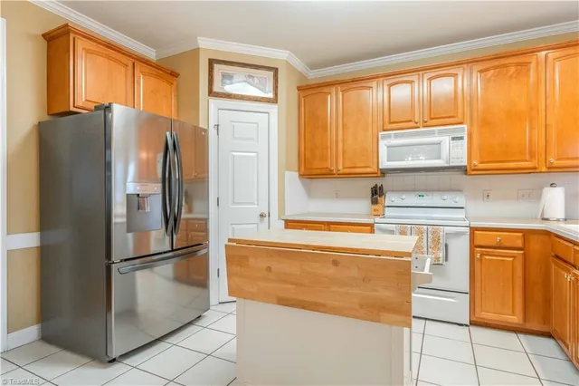 $589,000 | 5250 Meadowlark Glen Lane, Winston-Salem, NC 27106