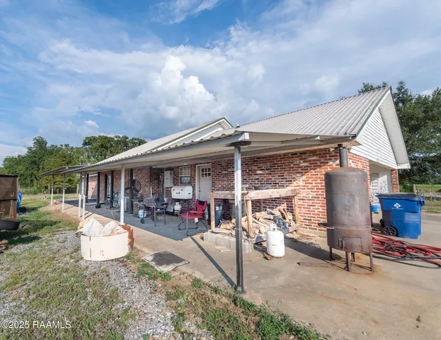 $295,000 | 3745 Highway 360, Melville, LA 71353