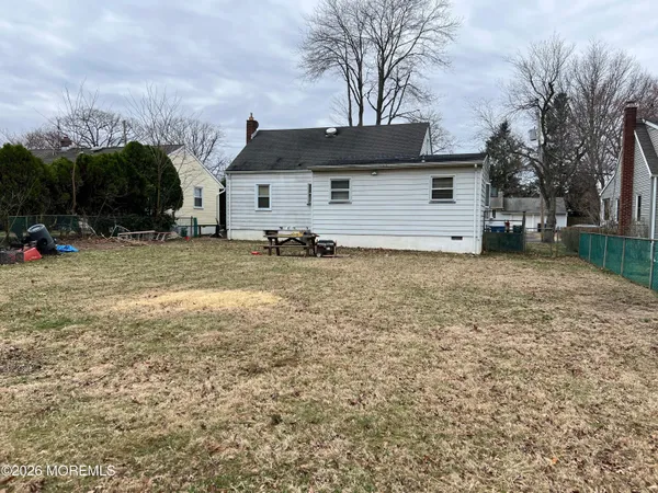 $525,000 | 571 Hopping Road, Belford, NJ 07718