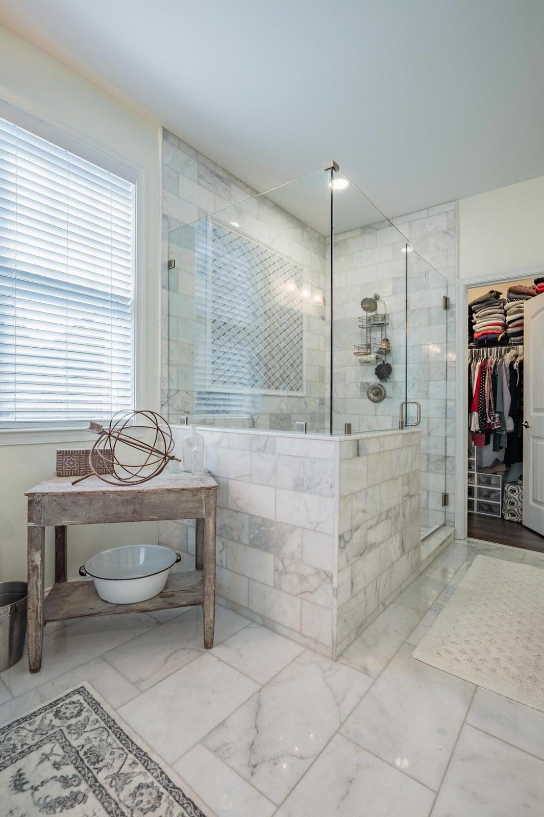 43 Chamberlain Loop Lexington, VA 24450 - Photo 37 of 47 Frameless glass spa-style shower