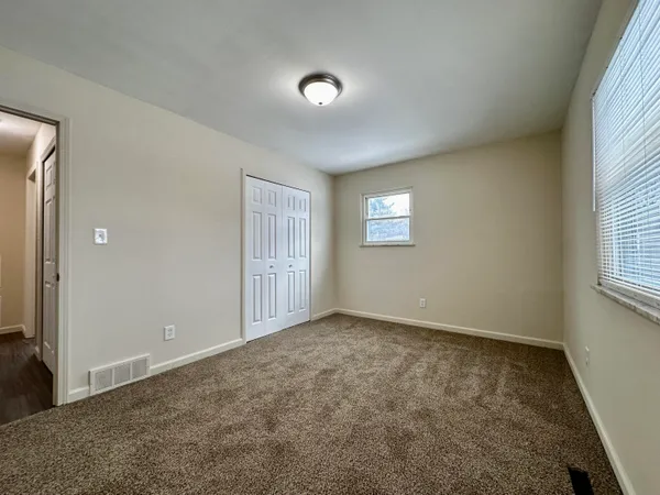 $1,450 | 61 /63 Maplecrest Drive, Howell, MI 48843