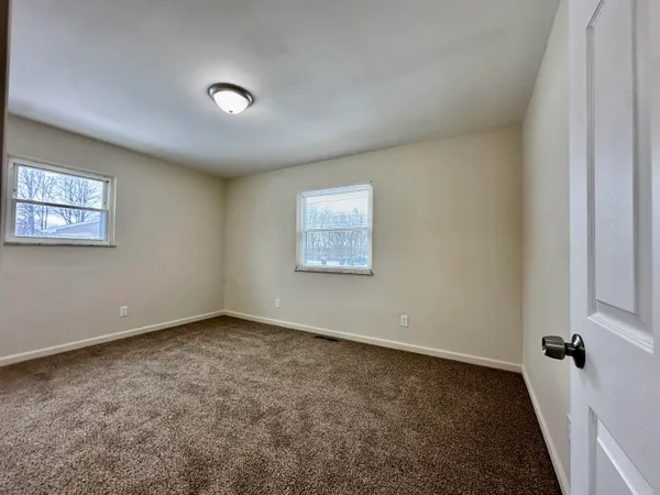 $1,450 | 61 /63 Maplecrest Drive, Howell, MI 48843