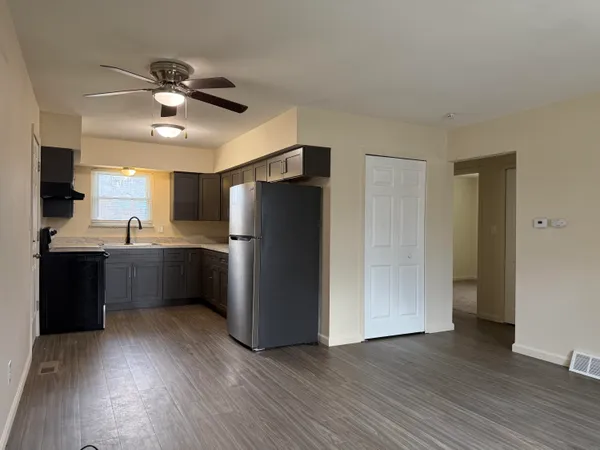 $1,450 | 61 /63 Maplecrest Drive, Howell, MI 48843