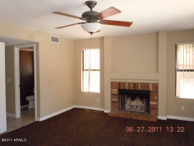 502 West Silver Creek Road Gilbert, AZ 85233 - Photo 5 of 11 Family Room with Fireplace
