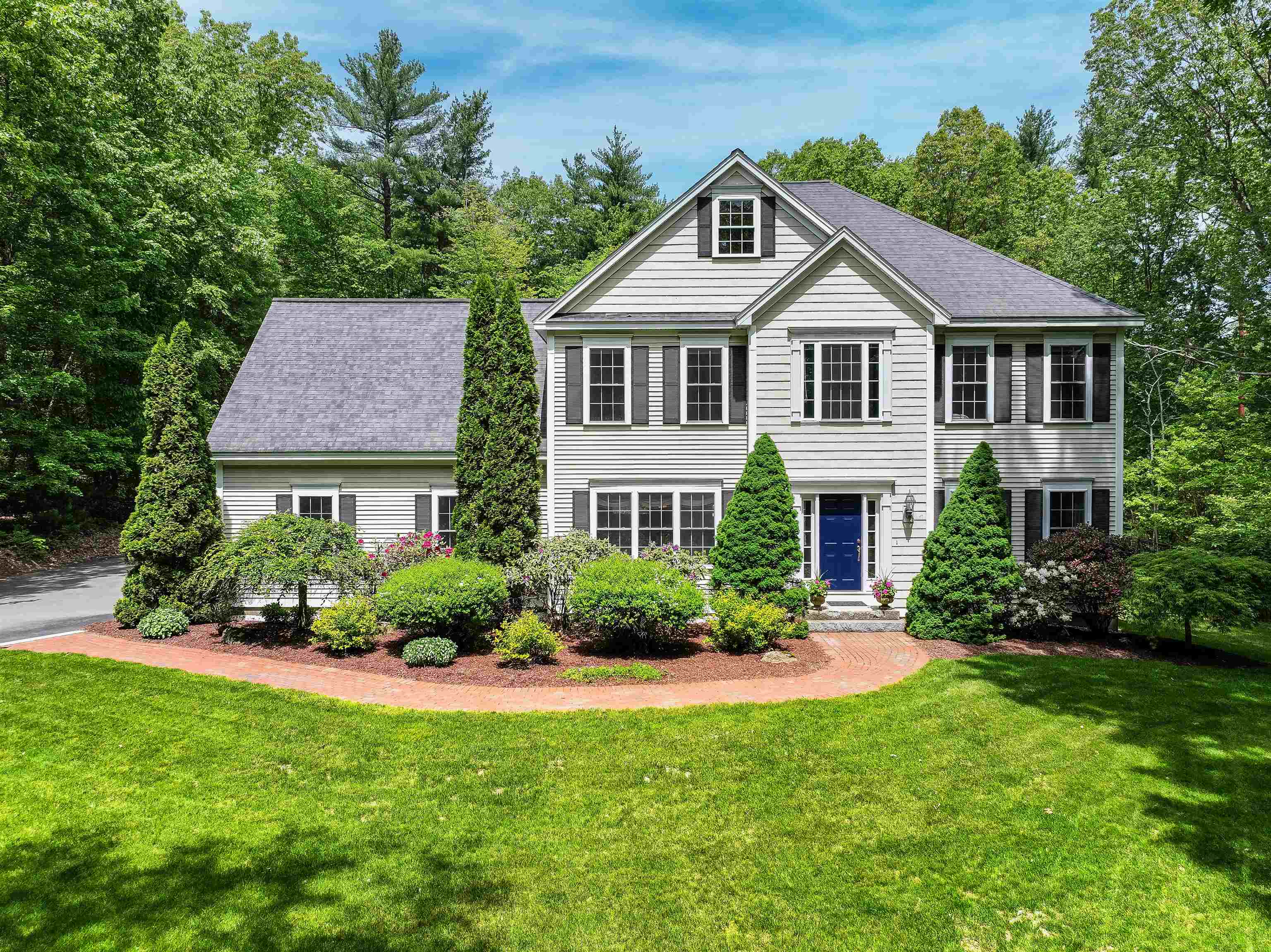 21 Wiggin Road Bedford, NH 03110 - Photo 5 of 11