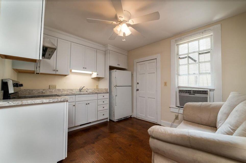 66 Smith Street, Unit B Charleston, SC 29401 - Photo 5 of 6 20210609173513060155000000-o