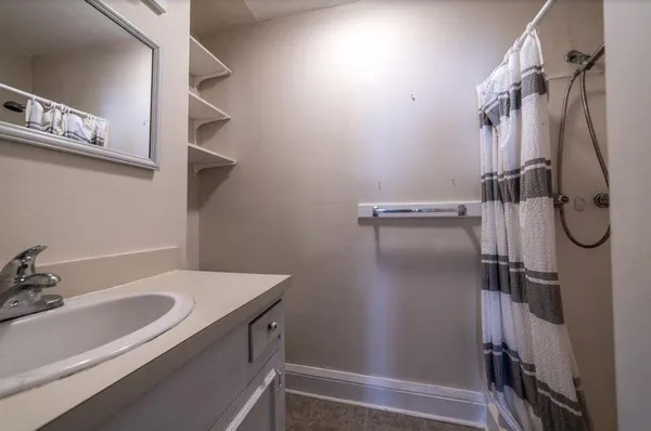 $1,995 | 66 Smith Street, Unit B, Charleston, SC 29401